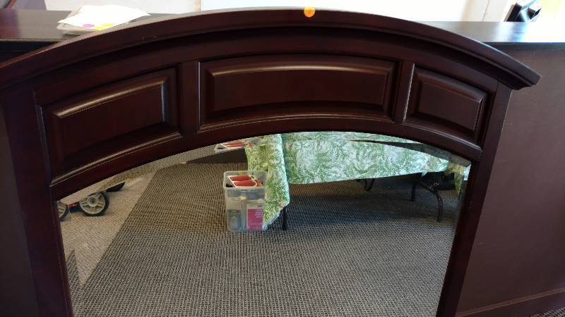 lot 6 image: Large Mirror