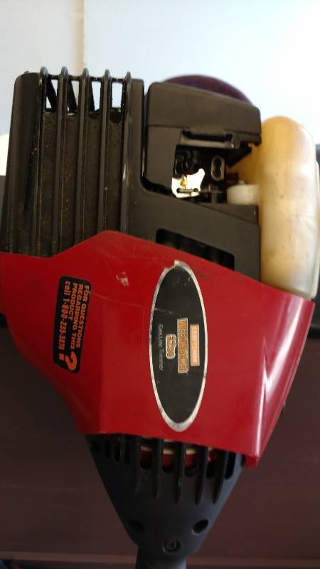 lot 15 image: Craftsman Weedwacker