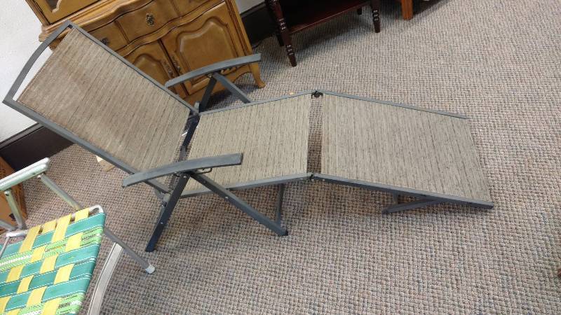 lot 29 image: Outdoor Chair Lot