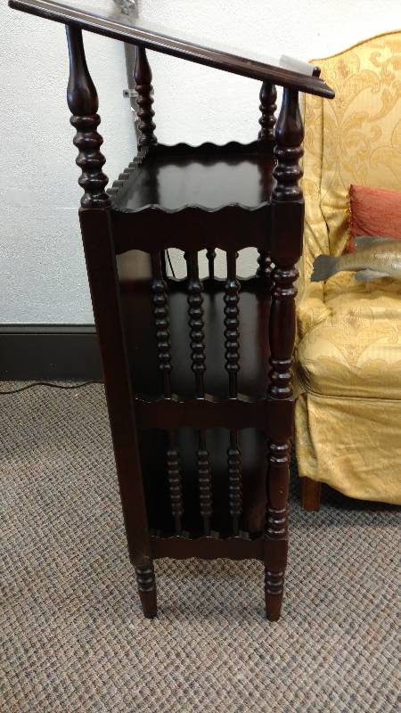 lot 30 image: Wood Lecturn