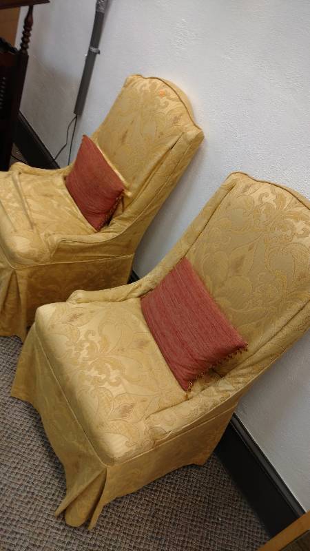 lot 31 image: Pair of Dining Chairs