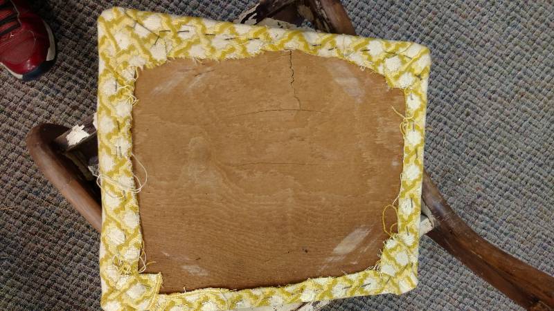 lot 32 image: Vintage Small Wood Chair