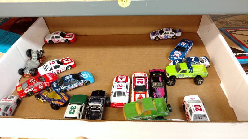 lot 45 image: Toy Lot