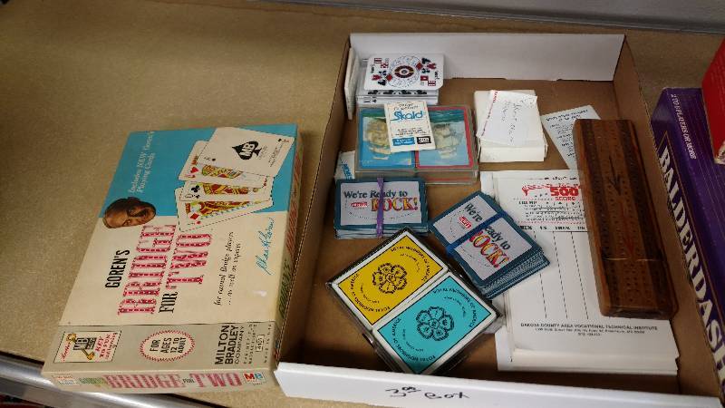 lot 50 image: Vintage Lot