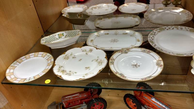 lot 94 image: China Lot