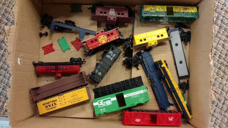 lot 79 image: Toy Train Lot