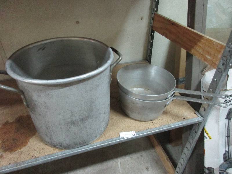 lot 9 image: Aluminum Pots