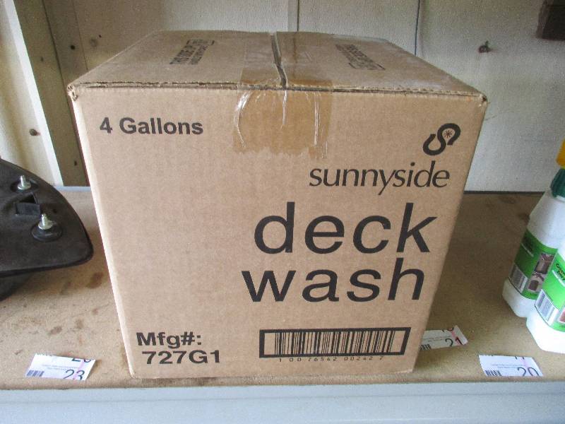 lot 21 image: Deck Wash