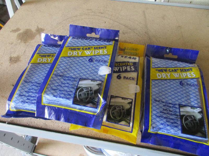 lot 32 image: Car Wipes