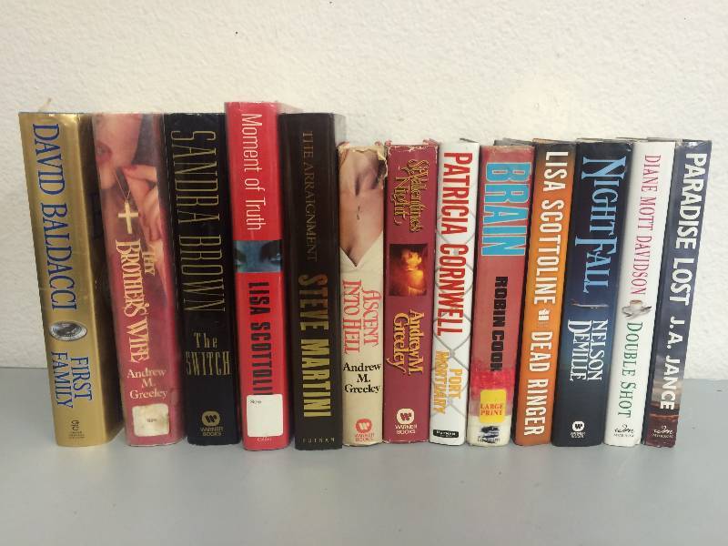 lot 5 image: Mystery Novel Assortment