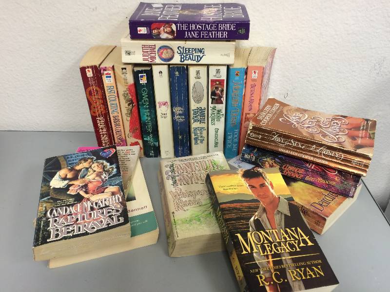 lot 36 image: SeductionMystery Novels