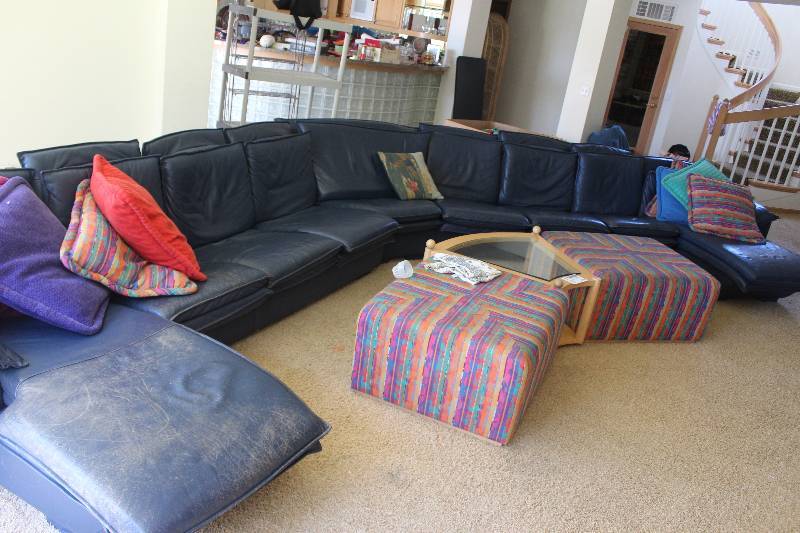 lot 3 image: American Leather 3-Piece Sectional Couch w 2-Foot Rests and Table