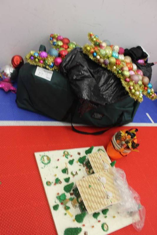 lot 27 image: Lot of Decorations w 12� Tree