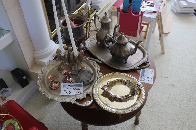 lot 53 image: Top of Table Lot of Decorations