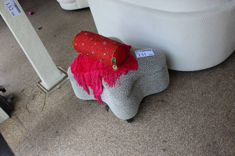 lot 131 image: Lot of (3) Furniture Including 1) Stool AND 2) Throw Pillows