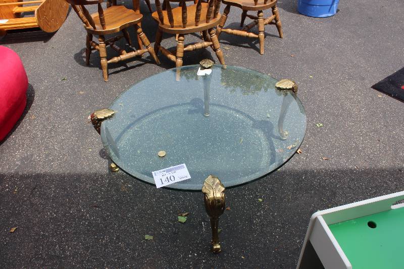 lot 140 image: Round Glass Top Table