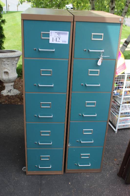 lot 142 image: Lot of (2) Steel Locking File Cabinet w Key