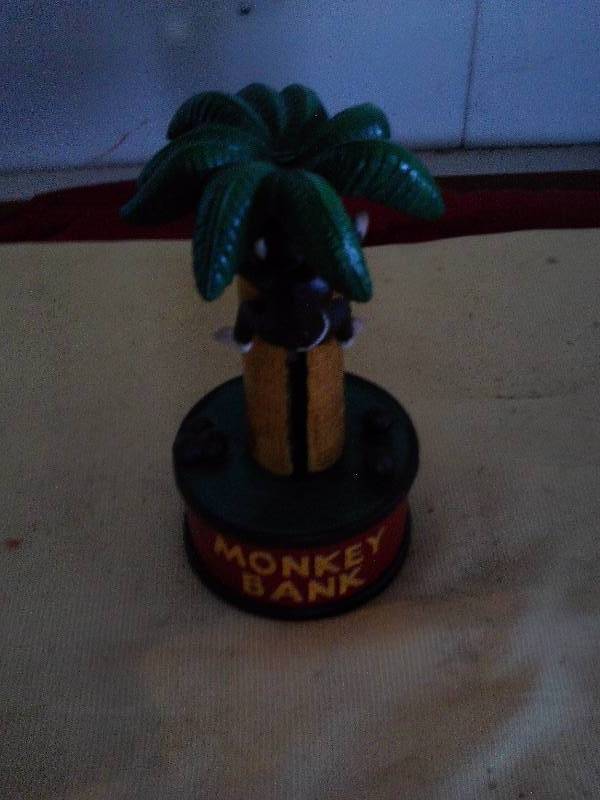 COLLECTIBLE MONKEY BANK