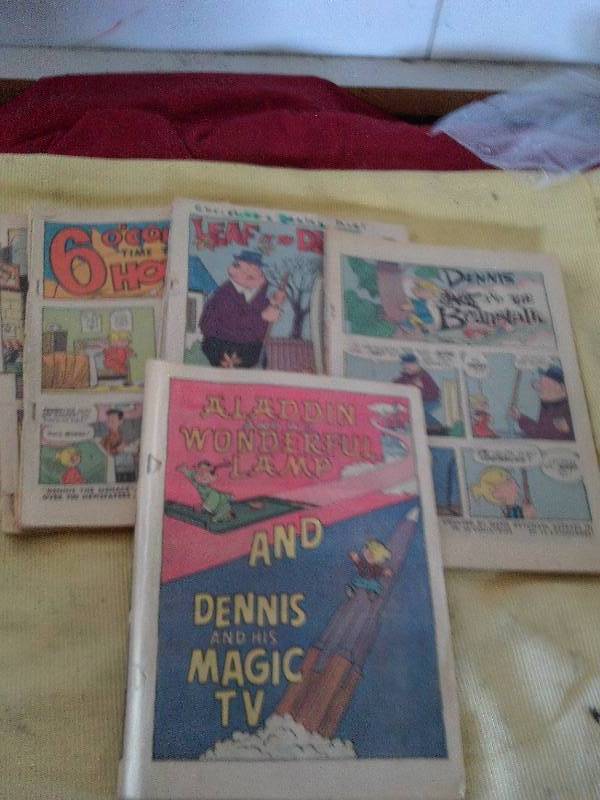 COLLECTIBLE DENNIS  THE MENACE COMIC BOOKS