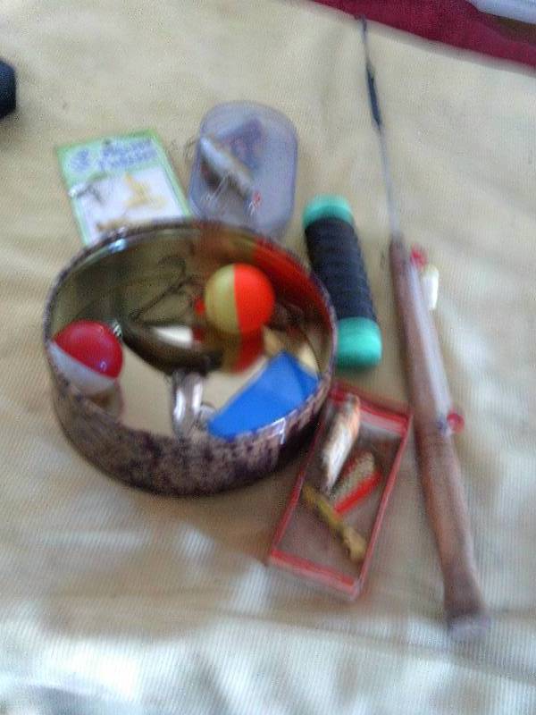 VINTAGE LURES AND ROD