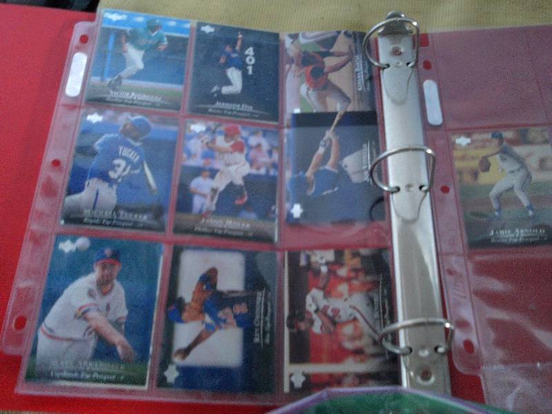 MIXED BASEBALL CARDS