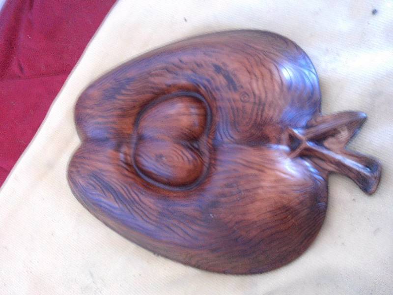 TREASURE CHEST GLAZED APPLE DISH