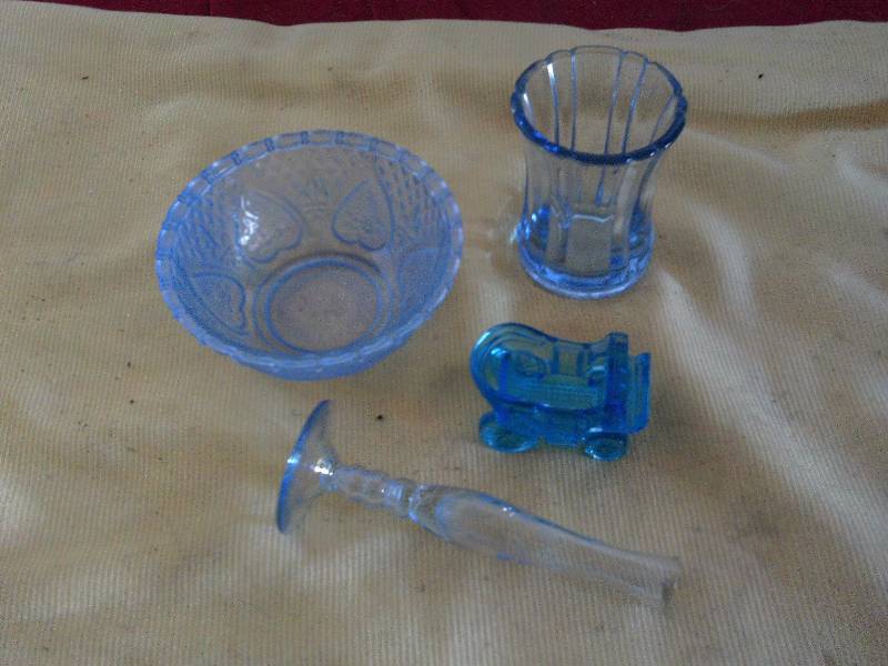 VINTAGE LIGHT BLUE GLASS WEAR