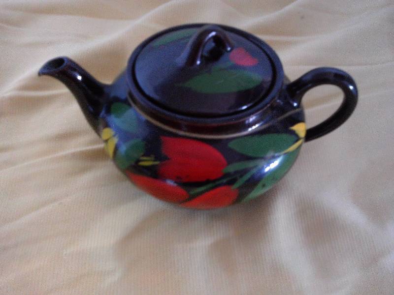 CANADIAN ART TEAPOT