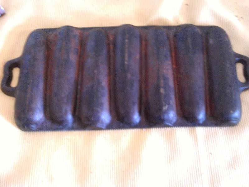 antique CORN BREADPAN