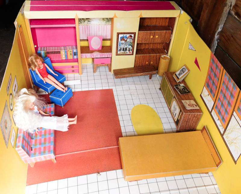 antique barbie dream house