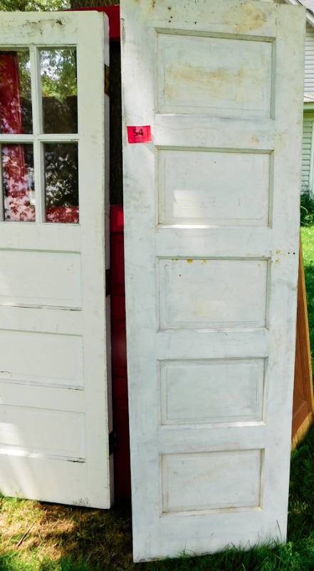 lot 54 image: vintage 5 panel white door