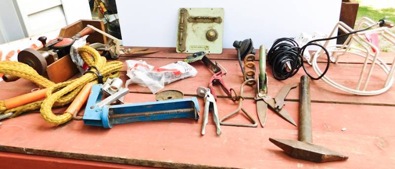 lot 72 image: Garage and garden tools please see photos