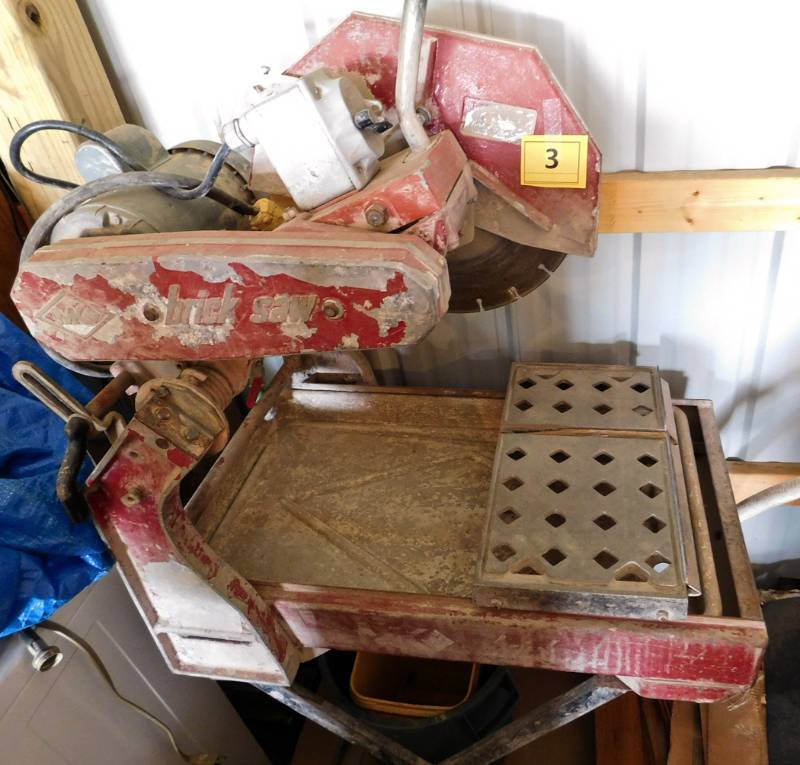 lot 3 image: MK Diamond 10-Inch Brick Paver Saw
