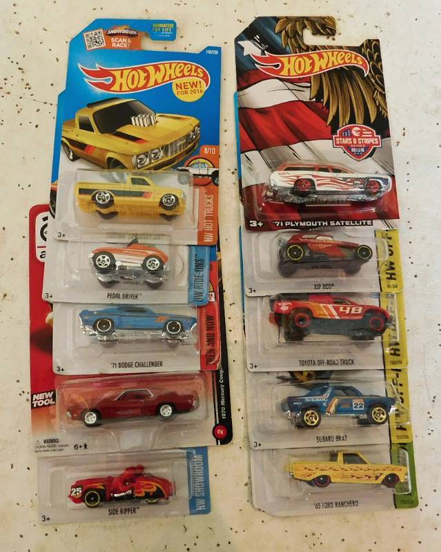 lot 45 image: Hot wheels 10 single packages cars and trucks