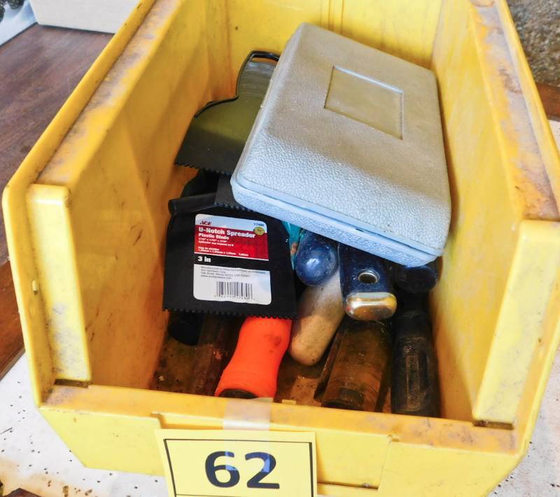 lot 62 image: large lot of chisels, scrapers sockets driver bits and more