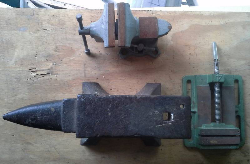 Bench Top Vices and Anvil