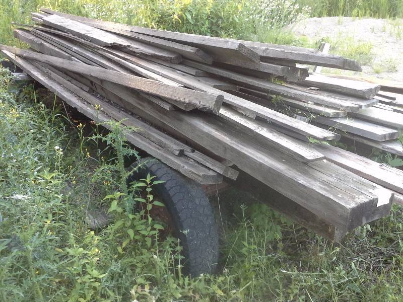 Hayrack with Wood