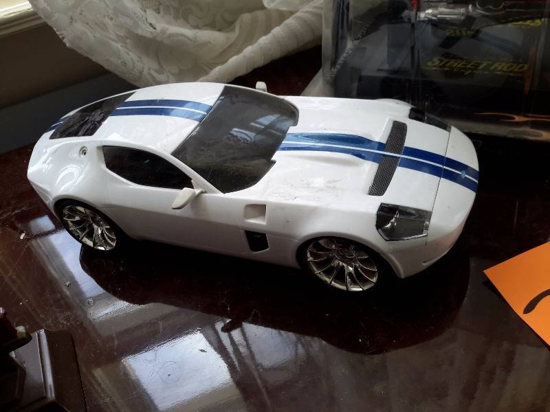Chevrolet, Small Block Street Rod Engine, FC  118 1 Badd Rid RC  Radio Controlled, but only car.. No controls