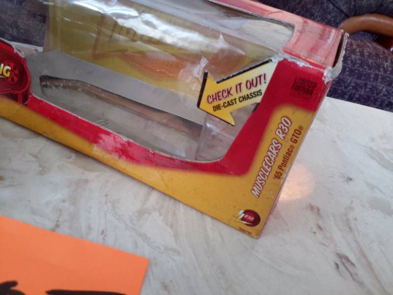 JOHNNY LIGHTNING, 1965 Pontiac GTO.. Muscle Car R30.. Die Cast.. Original Box and Looks like never played with.