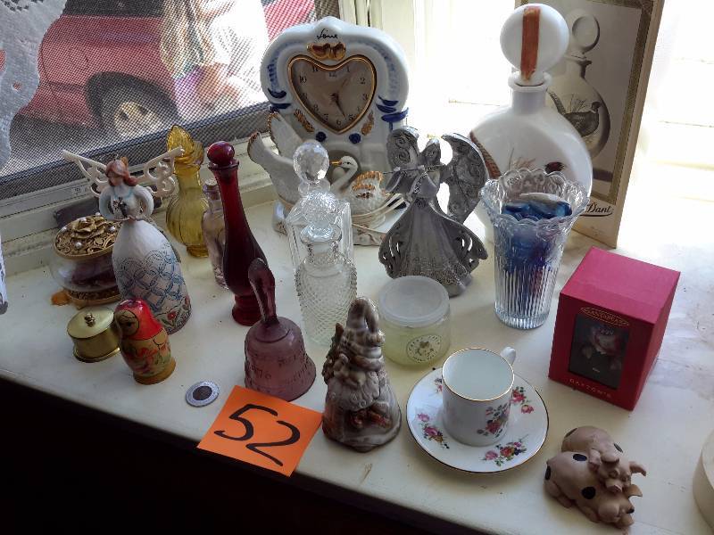 Misc. Decorative Glass as pictured.. See closeups