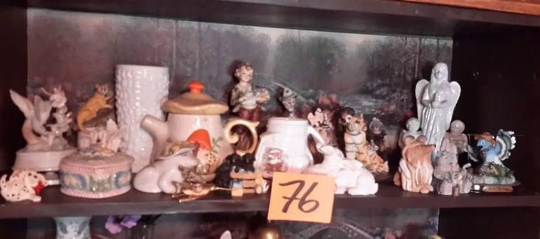 Misc. Glass Statuettes and dcor.. See Closeups