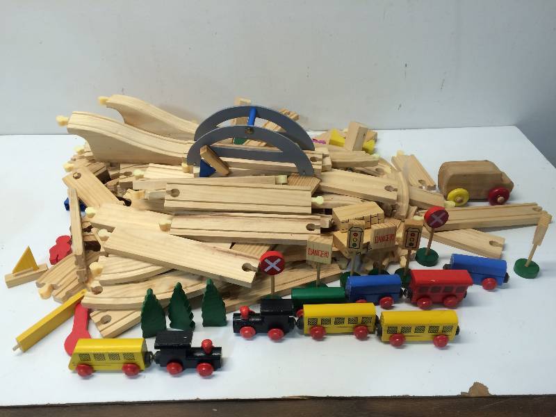lot 13 image: Wood Train Track