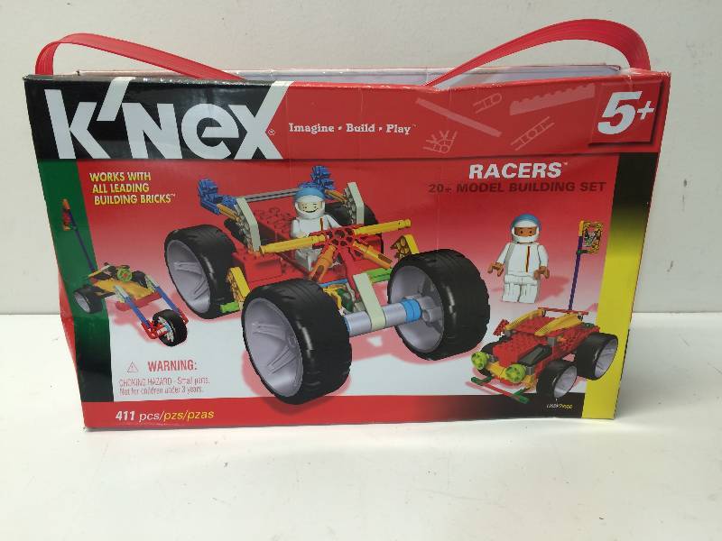 lot 17 image: KNex Racers