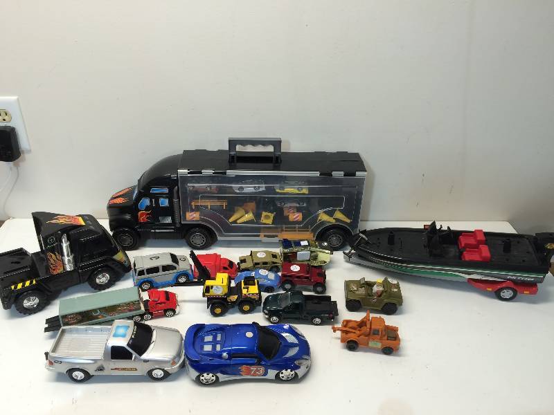 lot 21 image: Assorted Toy Trucks