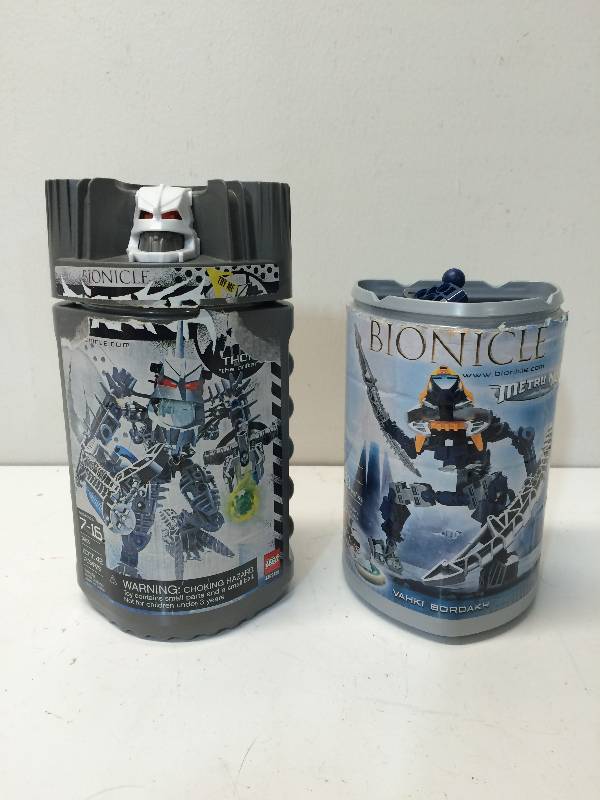 lot 23 image: Bionicle Legos