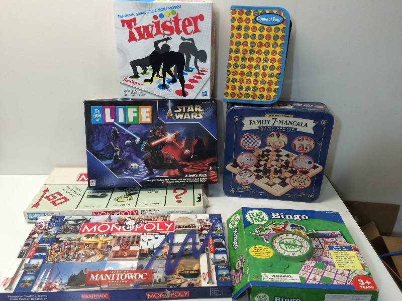 lot 30 image: Board Game Assortment