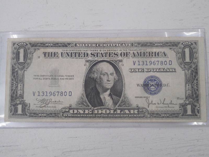$1.00 Dollar, US Silver Certificate Currency - 1935 C - AU