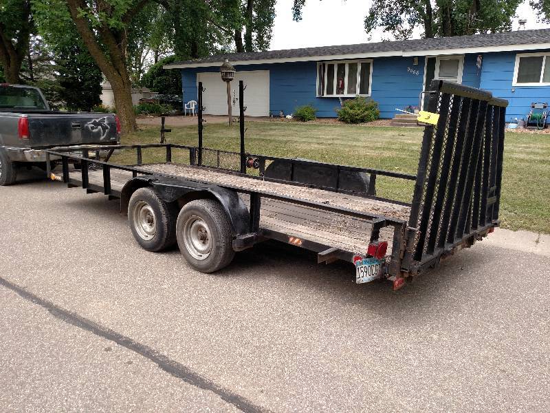 lot 3 image: 1996 C&S 18 Landscape Trailer