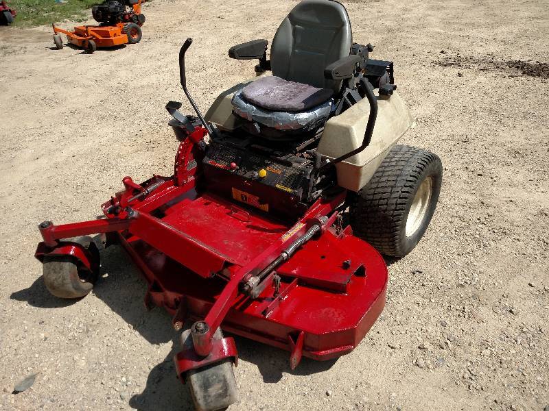 lot 7 image: 1999 ExMark Laser Z Zero Turn Mower...