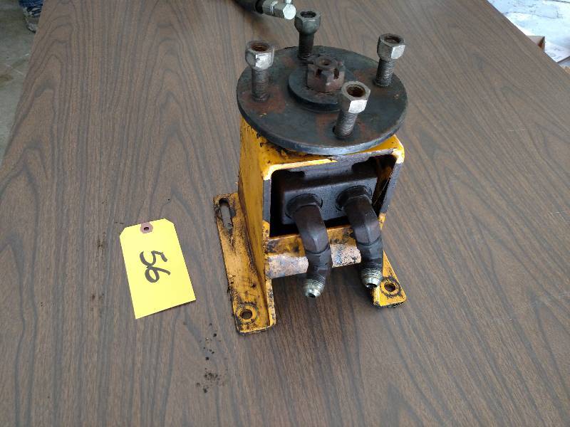 lot 56 image: Wright Stander Mower Hydraulic Whee...